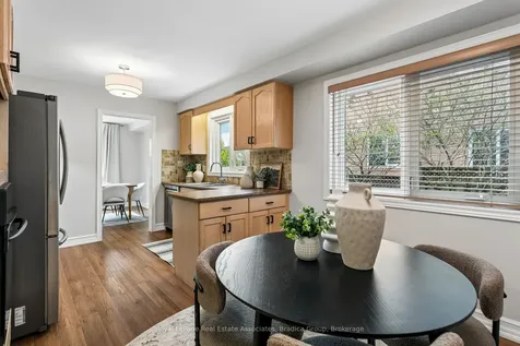 290 Hillside Drive Mississauga ON L5M 1G5
