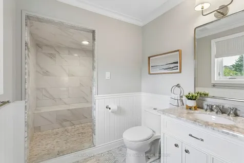 290 Hillside Drive Mississauga ON L5M 1G5