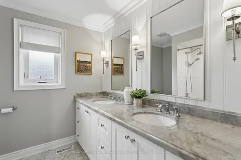 290 Hillside Drive Mississauga ON L5M 1G5
