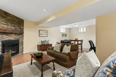 290 Hillside Drive Mississauga ON L5M 1G5