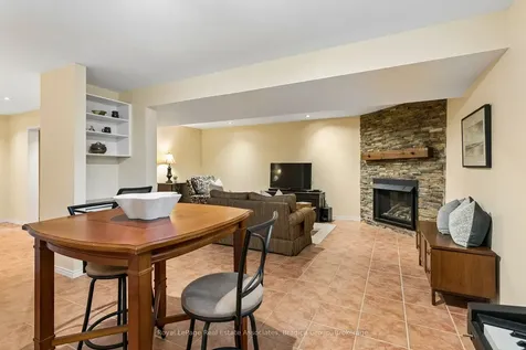 290 Hillside Drive Mississauga ON L5M 1G5