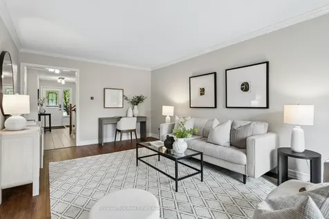290 Hillside Drive Mississauga ON L5M 1G5