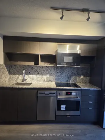 9 Mabelle Avenue Toronto ON M9A 0E1