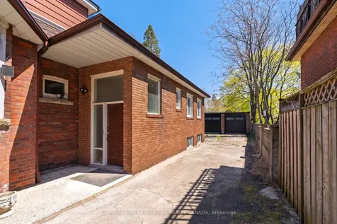 579 Indian Road Toronto ON M6P 2C3