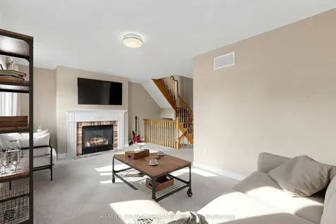 17 Bridgewater Road Oakville ON L6H 6G8