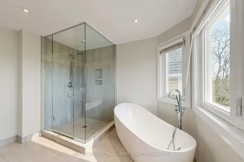 17 Bridgewater Road Oakville ON L6H 6G8