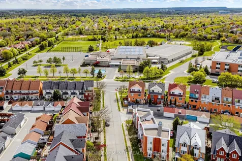 17 Bridgewater Road Oakville ON L6H 6G8