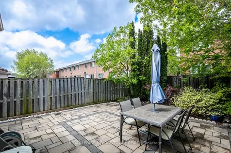 779 Gleeson Road Milton ON L9T 0C1