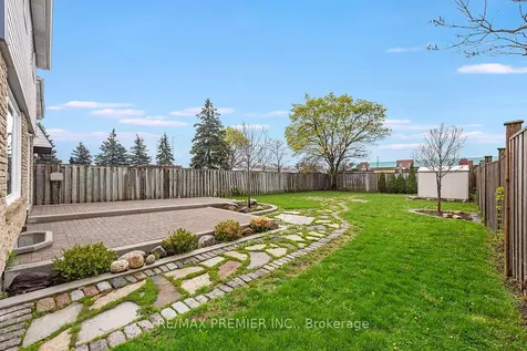 261 Leavens Court Caledon ON L7E 2A8