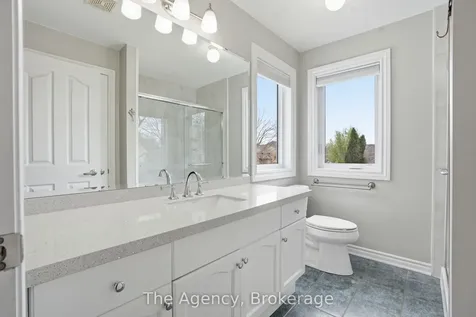 2112 Novis Way Burlington ON L7L 6M7