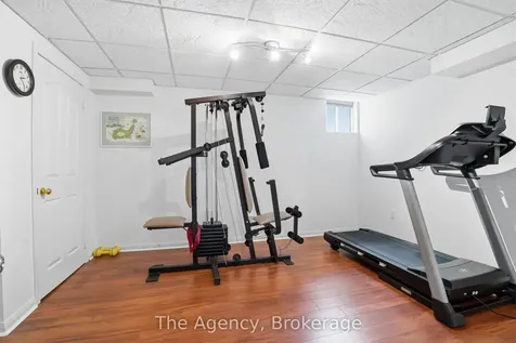 2112 Novis Way Burlington ON L7L 6M7