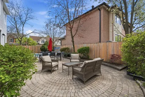 2112 Novis Way Burlington ON L7L 6M7