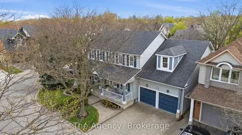 2112 Novis Way Burlington ON L7L 6M7