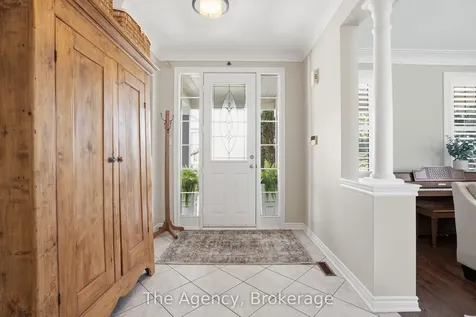 2112 Novis Way Burlington ON L7L 6M7
