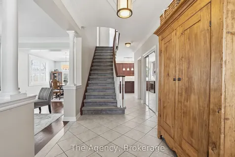 2112 Novis Way Burlington ON L7L 6M7