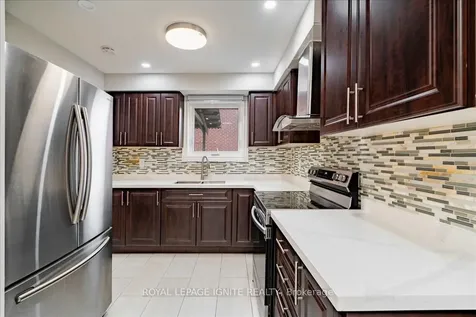 126 Sheldrake Court Brampton ON L6Y 2W9