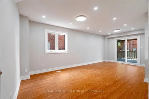 126 Sheldrake Court Brampton ON L6Y 2W9