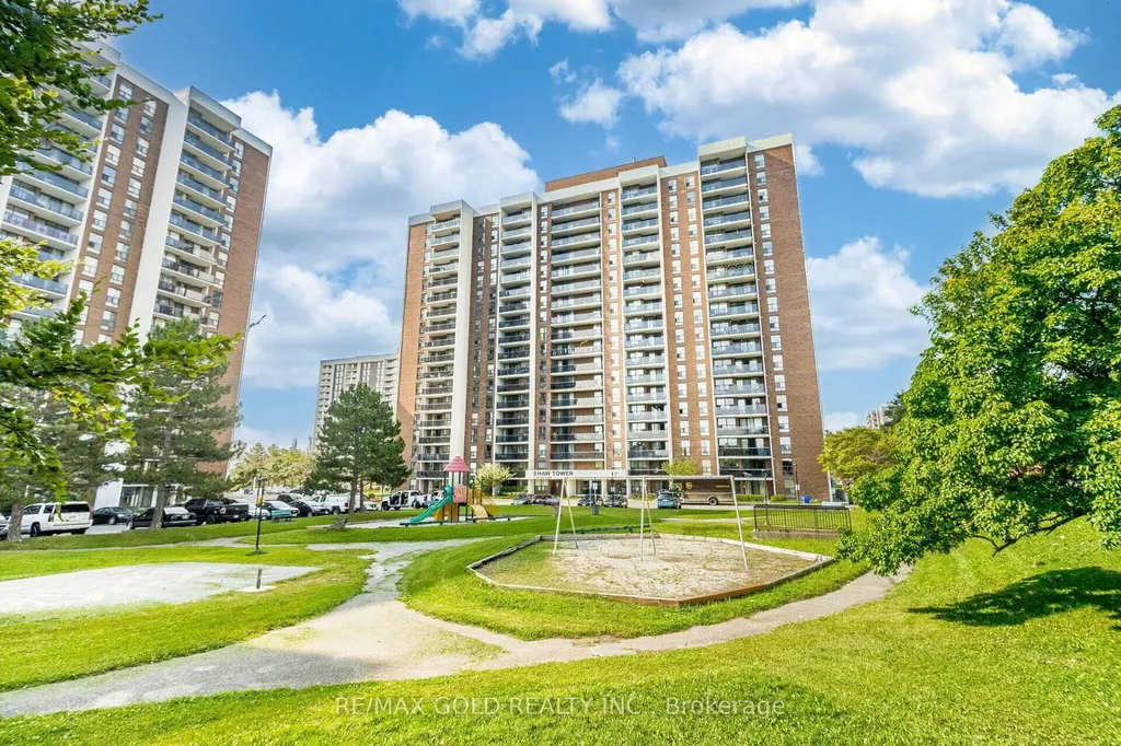 17 Knightsbridge Road Brampton ON L6T 3X9