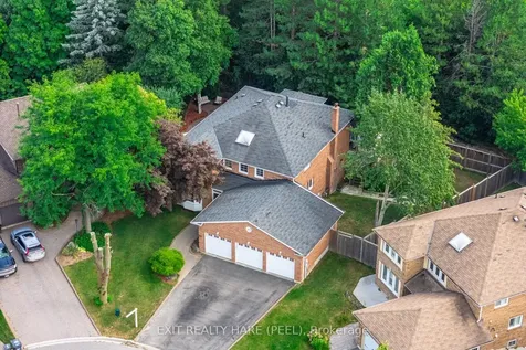 60 Esker Drive Brampton ON L6Z 3C9