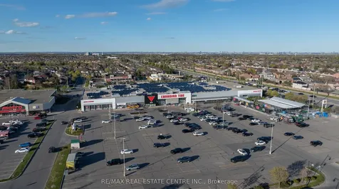 10 Jenna Court Brampton ON L6R 3P5