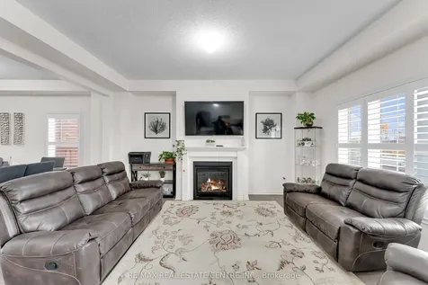 10 Jenna Court Brampton ON L6R 3P5