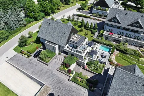 10 Maple Grove Drive Oakville ON L6J 0E1
