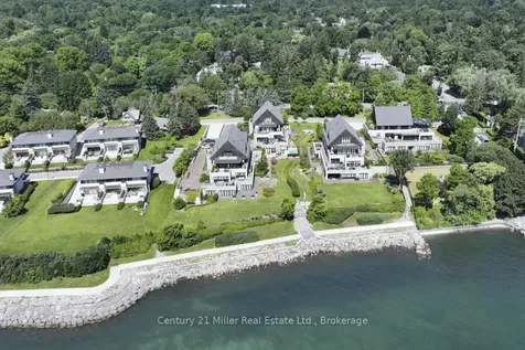 10 Maple Grove Drive Oakville ON L6J 0E1