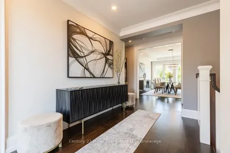 10 Maple Grove Drive Oakville ON L6J 0E1