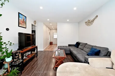 45 Hansen Road N Brampton ON L6V 3C5