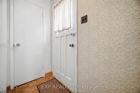 1 Flavian Crescent Brampton ON L6T 3P2