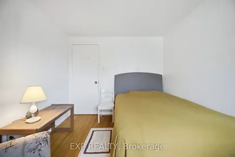 1 Flavian Crescent Brampton ON L6T 3P2