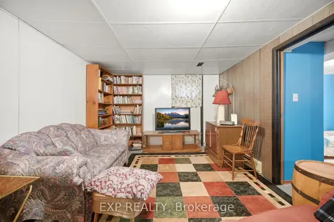 1 Flavian Crescent Brampton ON L6T 3P2