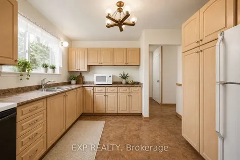 1 Flavian Crescent Brampton ON L6T 3P2