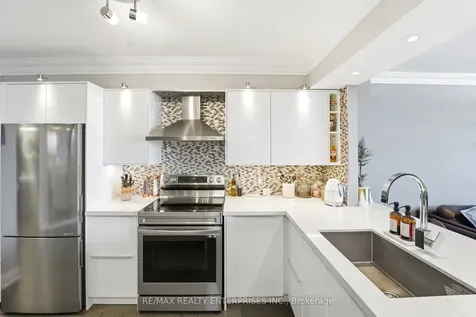 1500 Grazia Court Mississauga ON L4W 4Z9