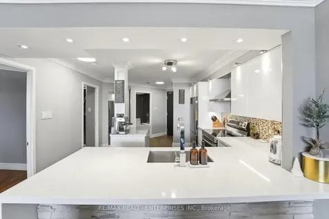 1500 Grazia Court Mississauga ON L4W 4Z9