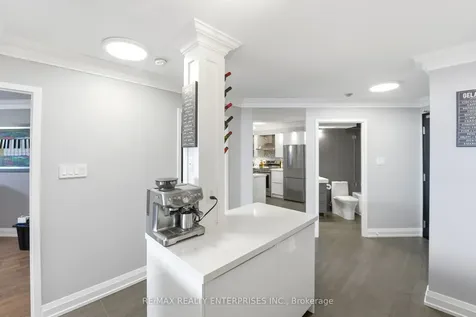 1500 Grazia Court Mississauga ON L4W 4Z9