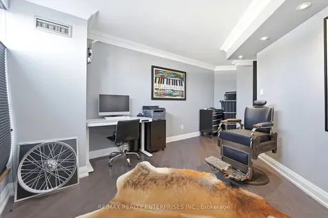 1500 Grazia Court Mississauga ON L4W 4Z9
