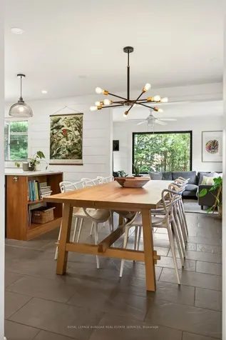 969 Sanford Drive Burlington ON L7T 3G7