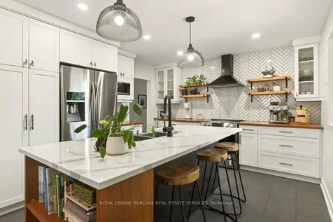 969 Sanford Drive Burlington ON L7T 3G7