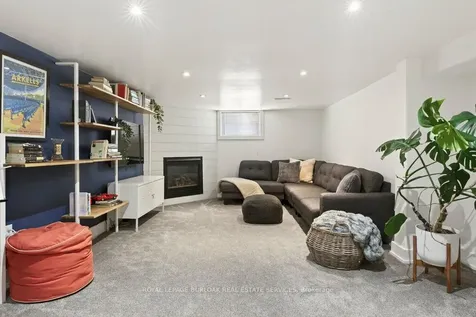 969 Sanford Drive Burlington ON L7T 3G7