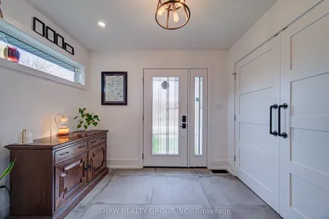 1486 Augustine Drive Burlington ON L7P 2N2
