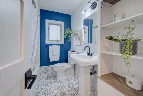 1486 Augustine Drive Burlington ON L7P 2N2
