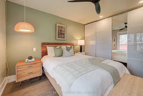1486 Augustine Drive Burlington ON L7P 2N2