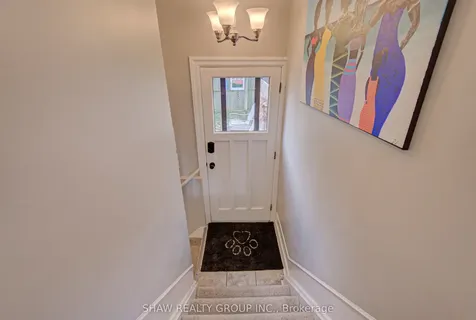 1486 Augustine Drive Burlington ON L7P 2N2
