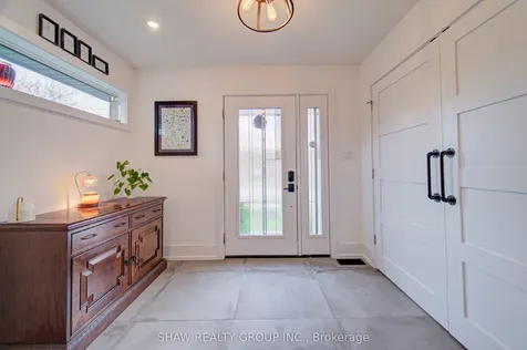 1486 Augustine Drive Burlington ON L7P 2N2