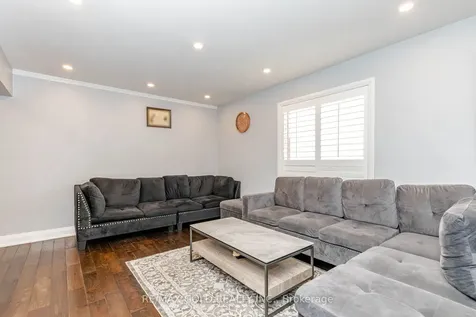 28 Rivermere Court Brampton ON L7A 1R4