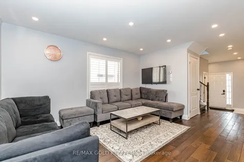 28 Rivermere Court Brampton ON L7A 1R4