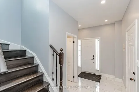 28 Rivermere Court Brampton ON L7A 1R4