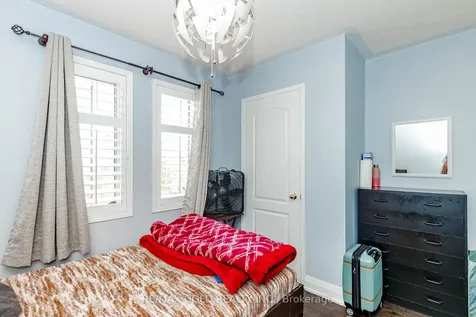 28 Rivermere Court Brampton ON L7A 1R4