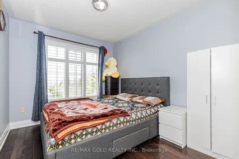 28 Rivermere Court Brampton ON L7A 1R4